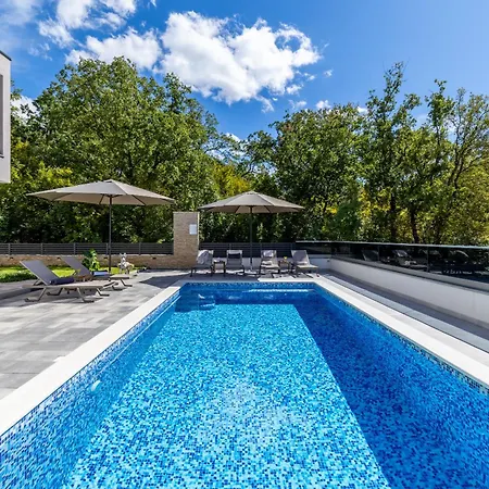 Villa Luxury Oriolus, Heated Pool, Sauna, Split
