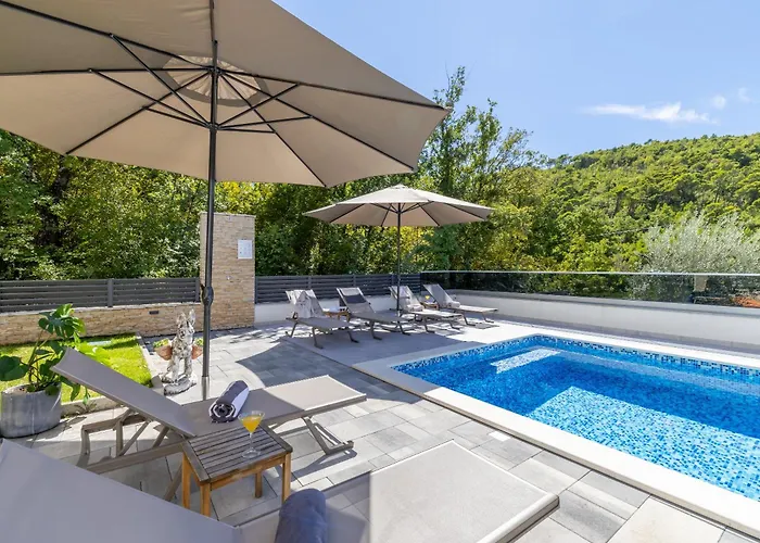 فيلة Luxury Oriolus, Heated Pool, Sauna, Split Srinjine