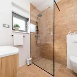 ヴィラ Luxury Oriolus, Heated Pool, Sauna, Split