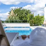 Luxury Oriolus, Heated Pool, Sauna, Split * Srinjine