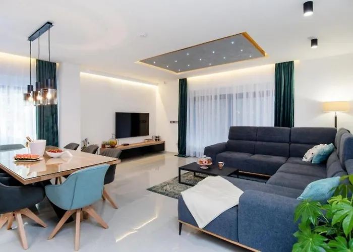 Luxury Oriolus, Heated Pool, Sauna, Split ヴィラ