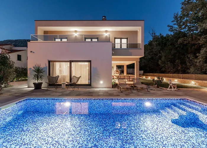 Luxury Oriolus, Heated Pool, Sauna, Split Villa *