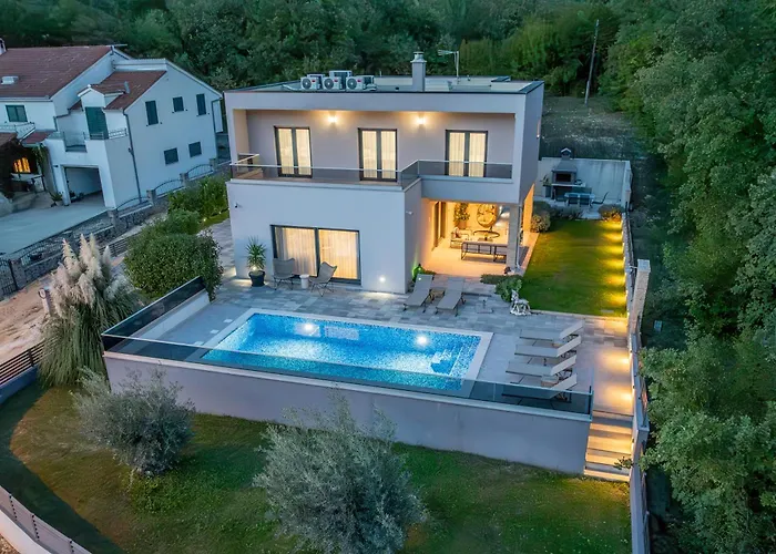 Luxury Oriolus, Heated Pool, Sauna, Split Srinjine